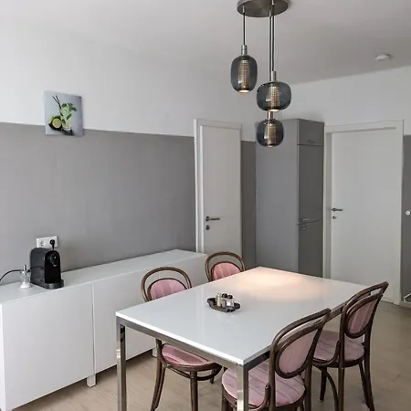 Apartment Apartment